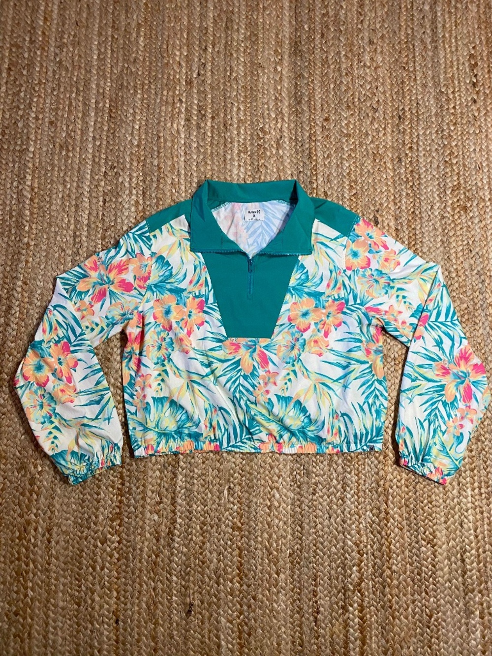 Hurley Women’s XL Tropical Floral Quarter Zip Pullover Windbreaker